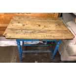 PINE SCRUB TOPPED RUSTIC FRENCH STYLE TABLE