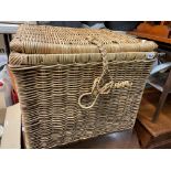 LARGE SQUARE SECTION WICKER HAMPER