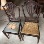PAIR OF EARLY 20TH CENTURY HEPPLEWHITE DESIGN CAMEL BACK MAHOGANY DINING CHAIRS WITH DROP-IN SEATS