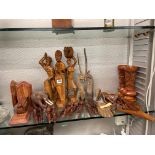 SHELF OF CARVED TRIBAL ART WARE INCLUDING FIGURES, VASES,