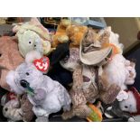 BOX CONTAINING SOFT TOYS INCLUDING BEANIE BABIES AND PROMOTIONAL PLUSHIES