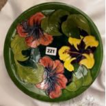 MOORCROFT POTTERY SHALLOW BOWL HIBISCUS PATTERN DIAMETER 25CM