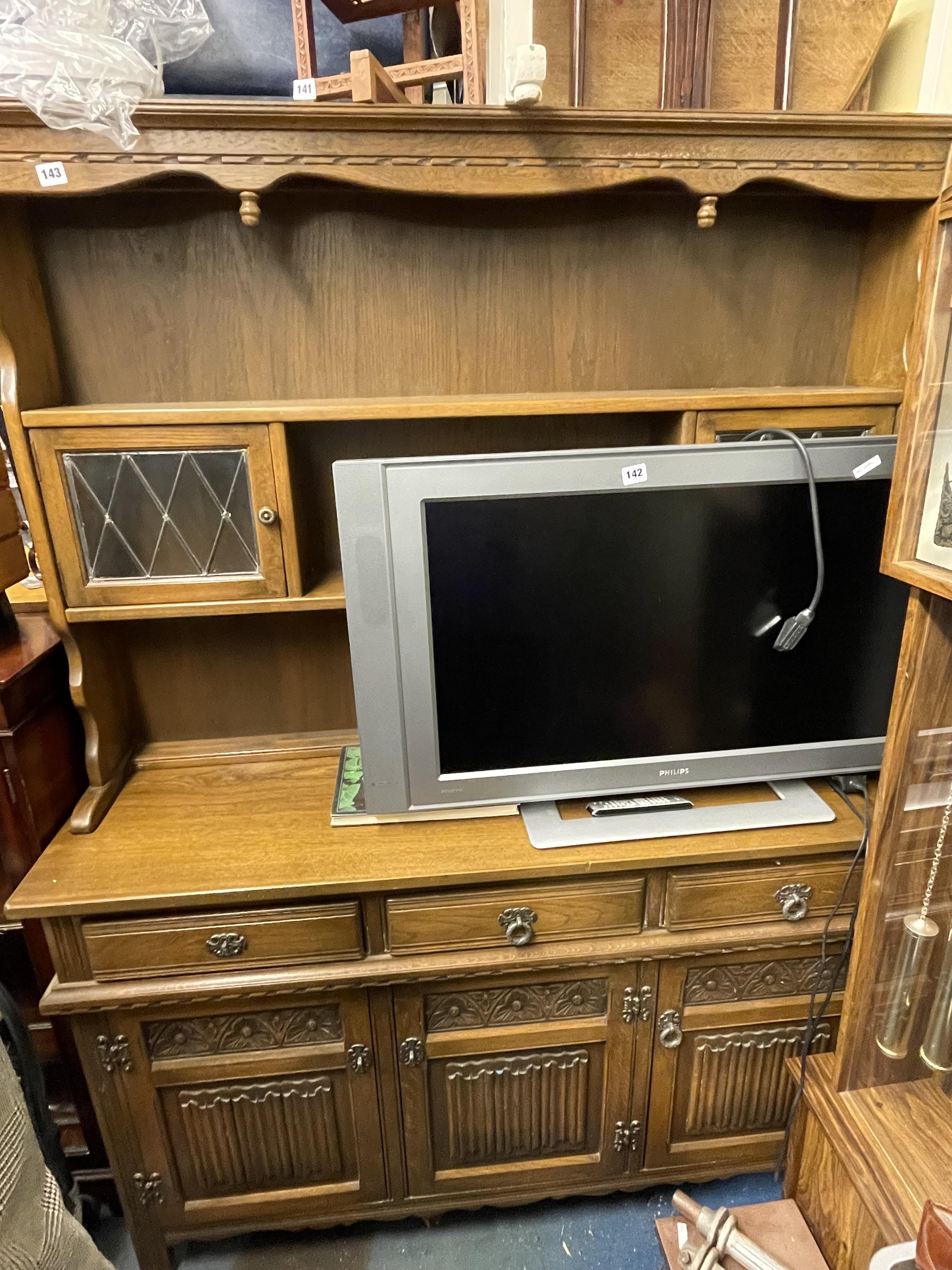 MEDIUM OAK LEADED GLAZED DRESSER A/F