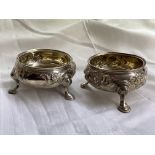 PAIR OF GEORGIAN LONDON SILVER CAULDRON SALT SELLERS ON SCROLL LEGS AND HOOF FEET 4.