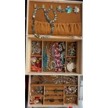 JEWELLERY BOX (AF) CONTAINING VARIOUS PIECES OF COSTUME JEWELLERY INCLUDING CLIP ON EARRINGS,