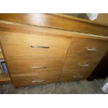 CONTEMPORARY LIGHT OAK EFFECT SIX DRAWER CHEST