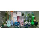 SHELF OF SCOTTISH CAITHNESS AND OTHER COLOURED GLASSWARE AND VARIOUS SIZED SPILL VASES