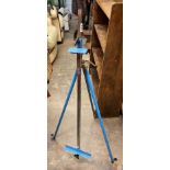 BLUE FOLDING METAL EASEL/STAND