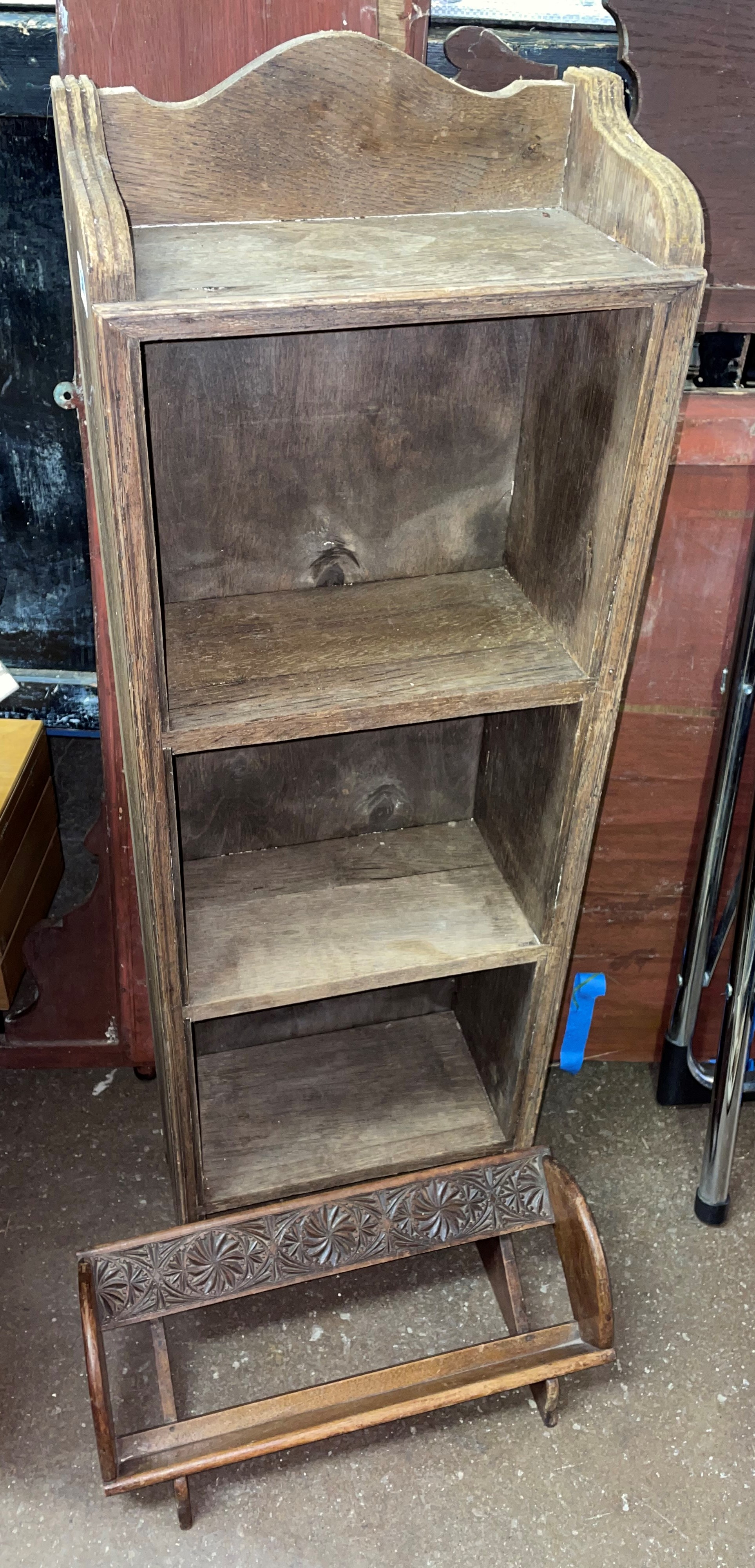 SMALL OAK BOOKCASE AND CHIP CARVED BOOK STAND - Image 2 of 4