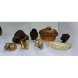 SELECTION OF CARVED WOOD AND RESIN NETSUKE AND SCRIMSHAW STYLE CARVED ORNAMENT