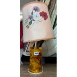 1970S EPOXY FOIL AMBER GLASS TABLE LAMP 18CM H