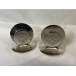 PAIR OF BIRMINGHAM SILVER CIRCULAR DISK PLACE CARD/MENU HOLDERS 3.