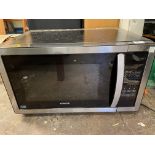 A KENWOOD MICROWAVE OVEN