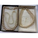 BOXED MAJORICA PEARL NECKLACE WITH DIAMANTE CLASP AND OTHER PEARL NECKLACES