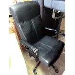 BLACK EXECUTIVE TYPE SWIVEL ARM CHAIR