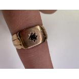 9CT ROSE GOLD GARNET SET SIGNET RING SIZE O, 3.