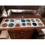 DARK STAINED WOODEN ELEVEN DRAWER SPECIMEN/COLLECTORS CHEST CONTAINING POLISHED AGATES AND