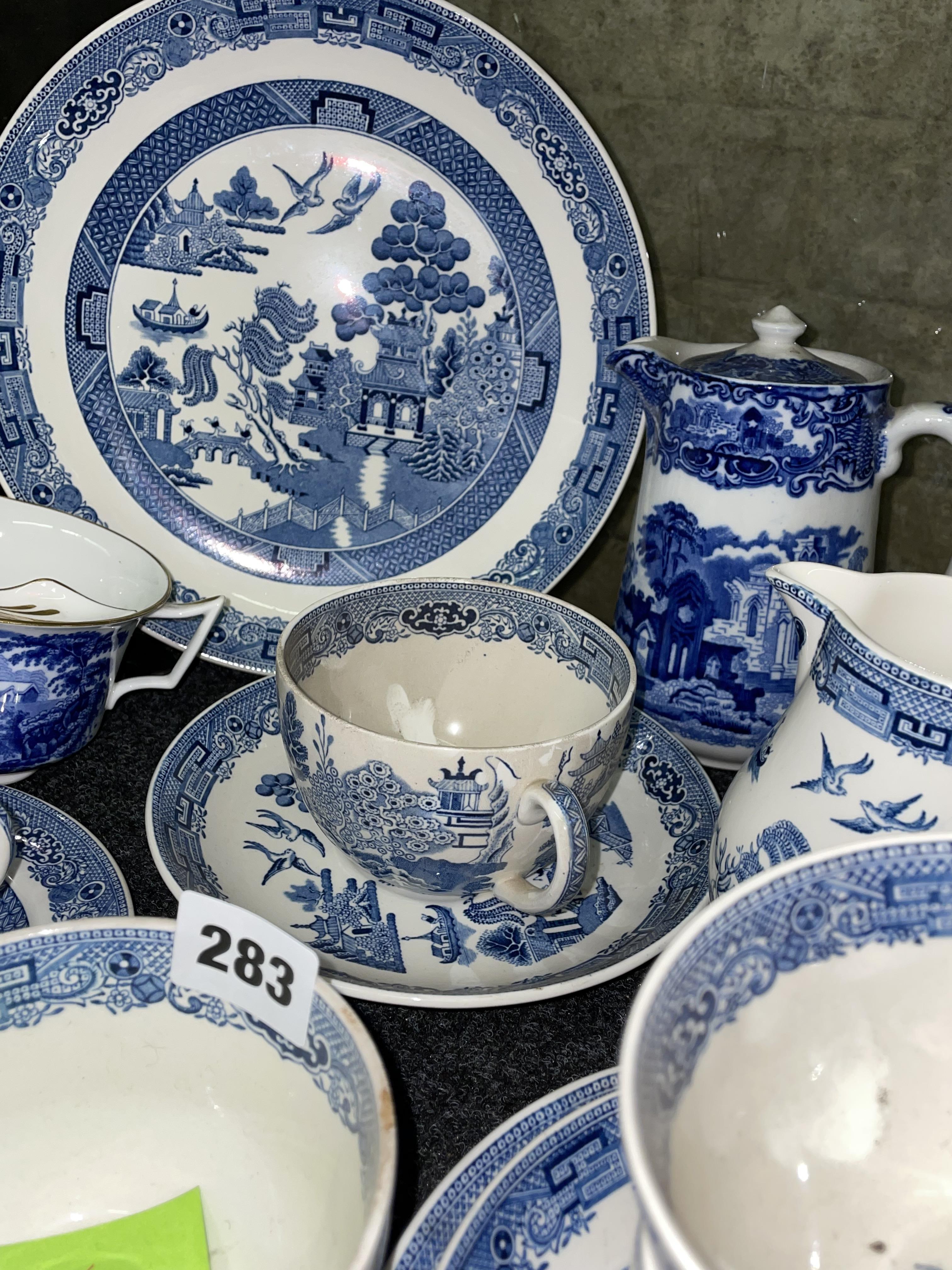 SHELF OF WEDGWOOD BLUE AND WHITE WILLOW PATTERN TEA WARES - Image 2 of 5