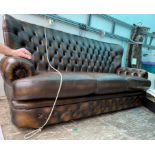 QUALITY THOMAS LLOYD LEATHER BUTTON BACKED SOFA AND ARMCHAIR