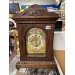 OAK CASED EIGHT DAY MANTLE CLOCK