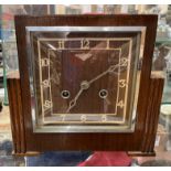 MID 20TH CENTURY OAK 8 DAY MANTEL CLOCK WITH KEY