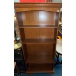 WOOD EFFECT UPRIGHT BOOKCASE