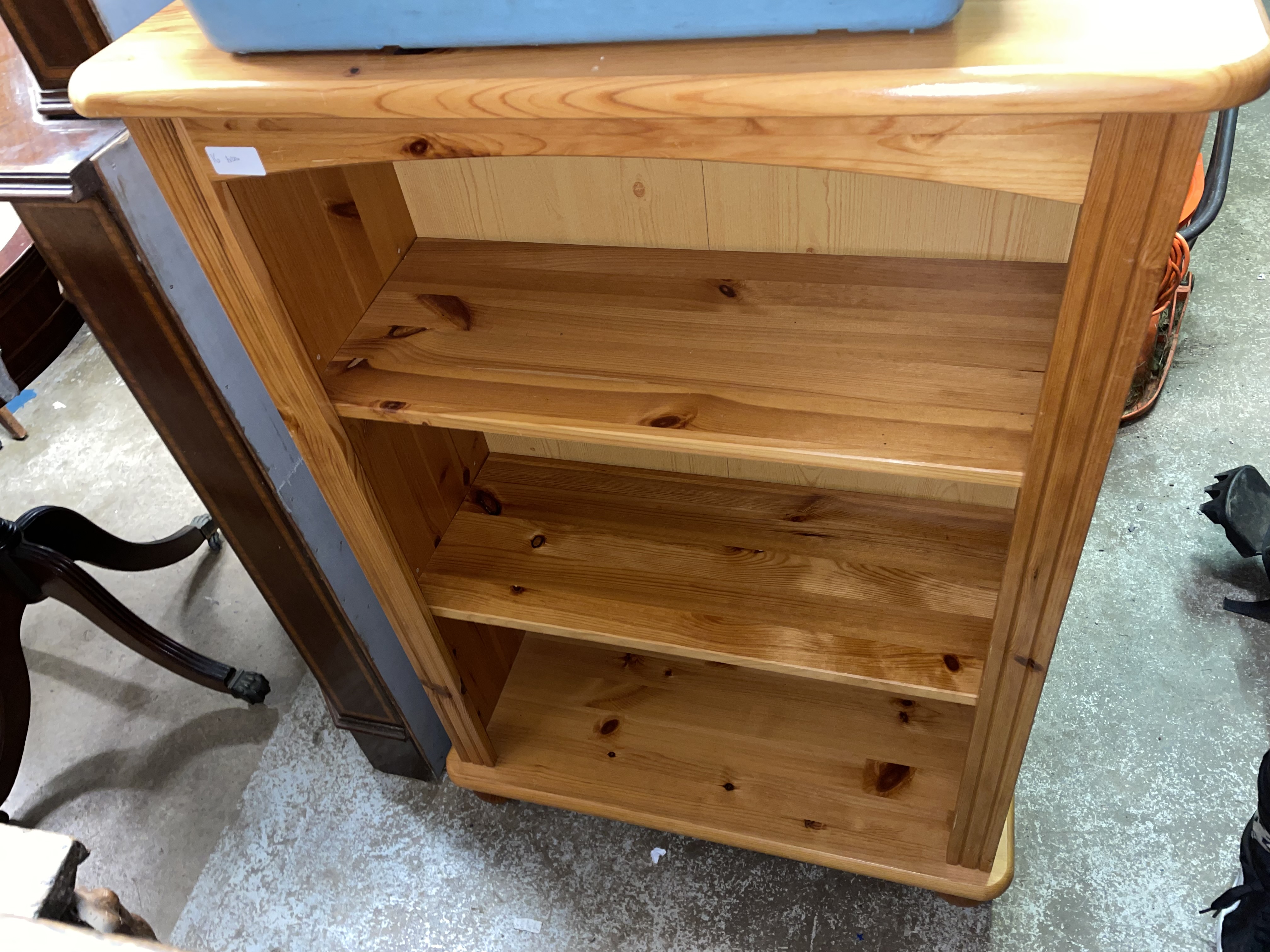 PINE DWARF OPEN BOOKCASE