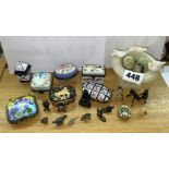 SELECTION OF PORCELAIN PILL AND PATCH BOXES,