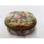 CAPO DI MONTE PORCELAIN OVAL TRINKET BOX IN THE 18TH CENTURY STYLE