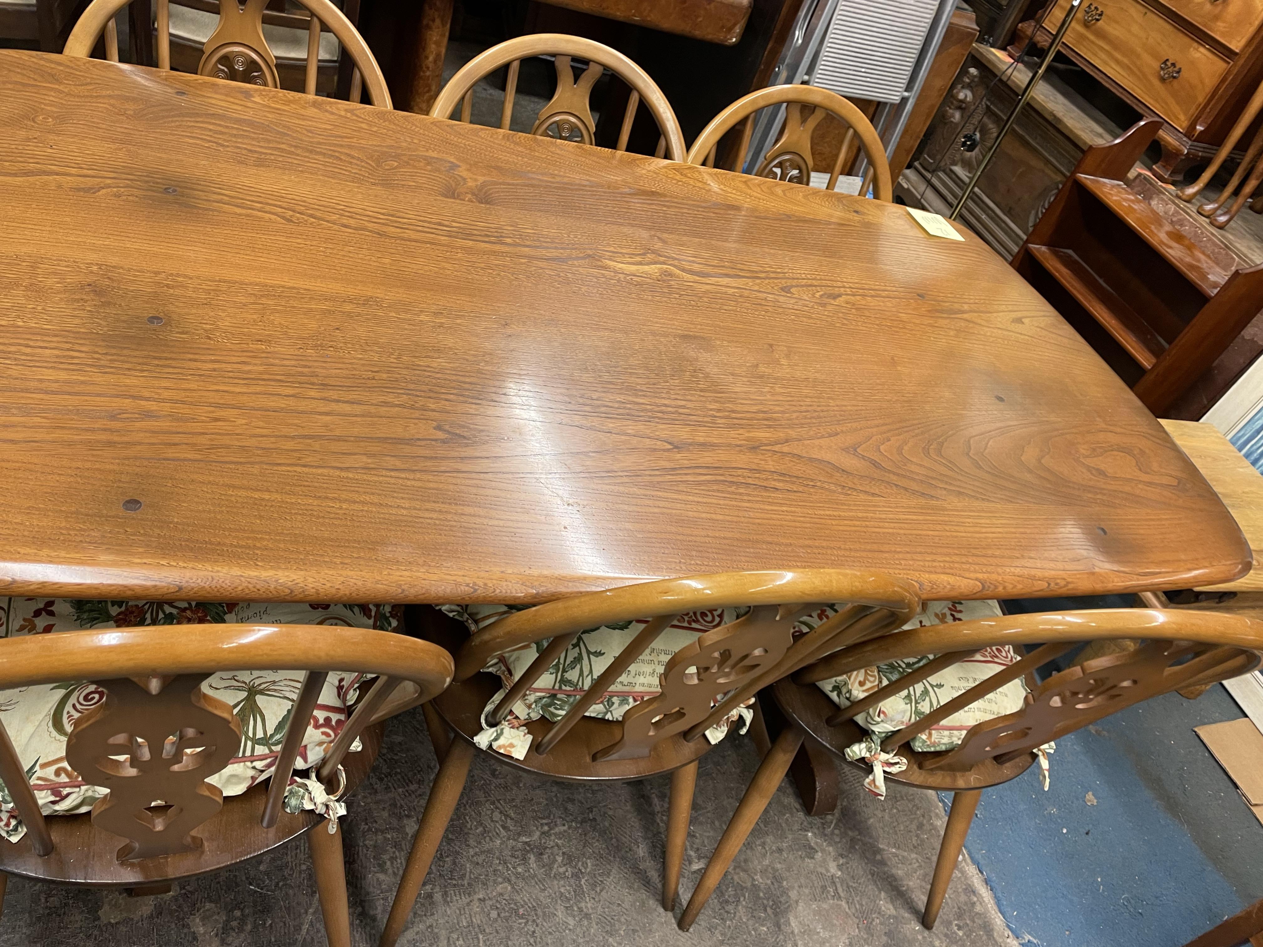 ERCOL ELM OBLONG DINING TABLE WITH SIX PRINCE OF WALES PLUME BACK CHAIRS - Image 3 of 7