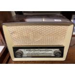 ECKO BAKELITE MAINS RADIO