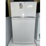 COMPACT FRIDGE FREEZER