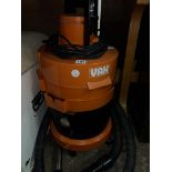 VAX TUB VACUUM CLEANER