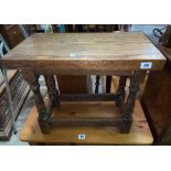 OAK JOYNT TYPE STOOL