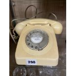 CREAM 1970S/80S TELEPHONE