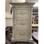 CREAM PAINTED SHABBY CHIC MINIATURE THREE DRAWER CHEST