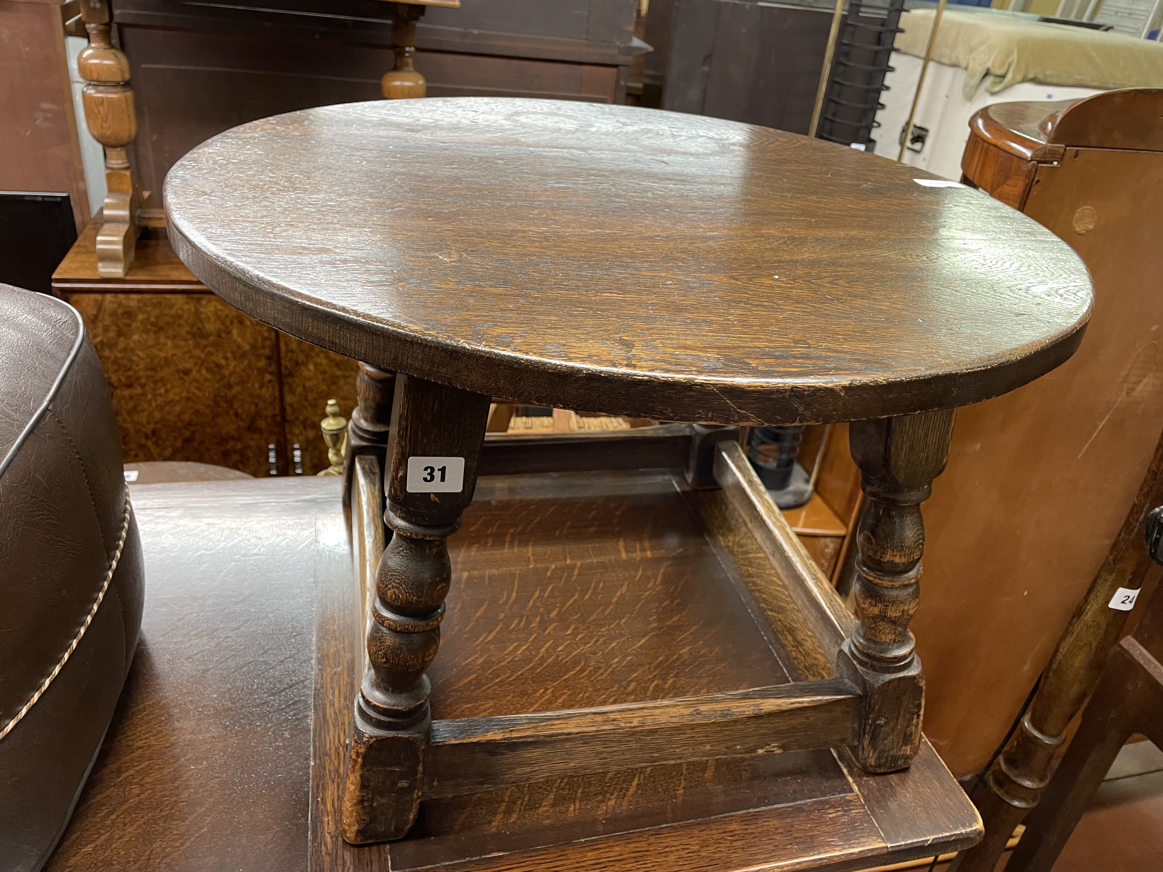 OAK CIRCULAR TOPPED LOW TABLE