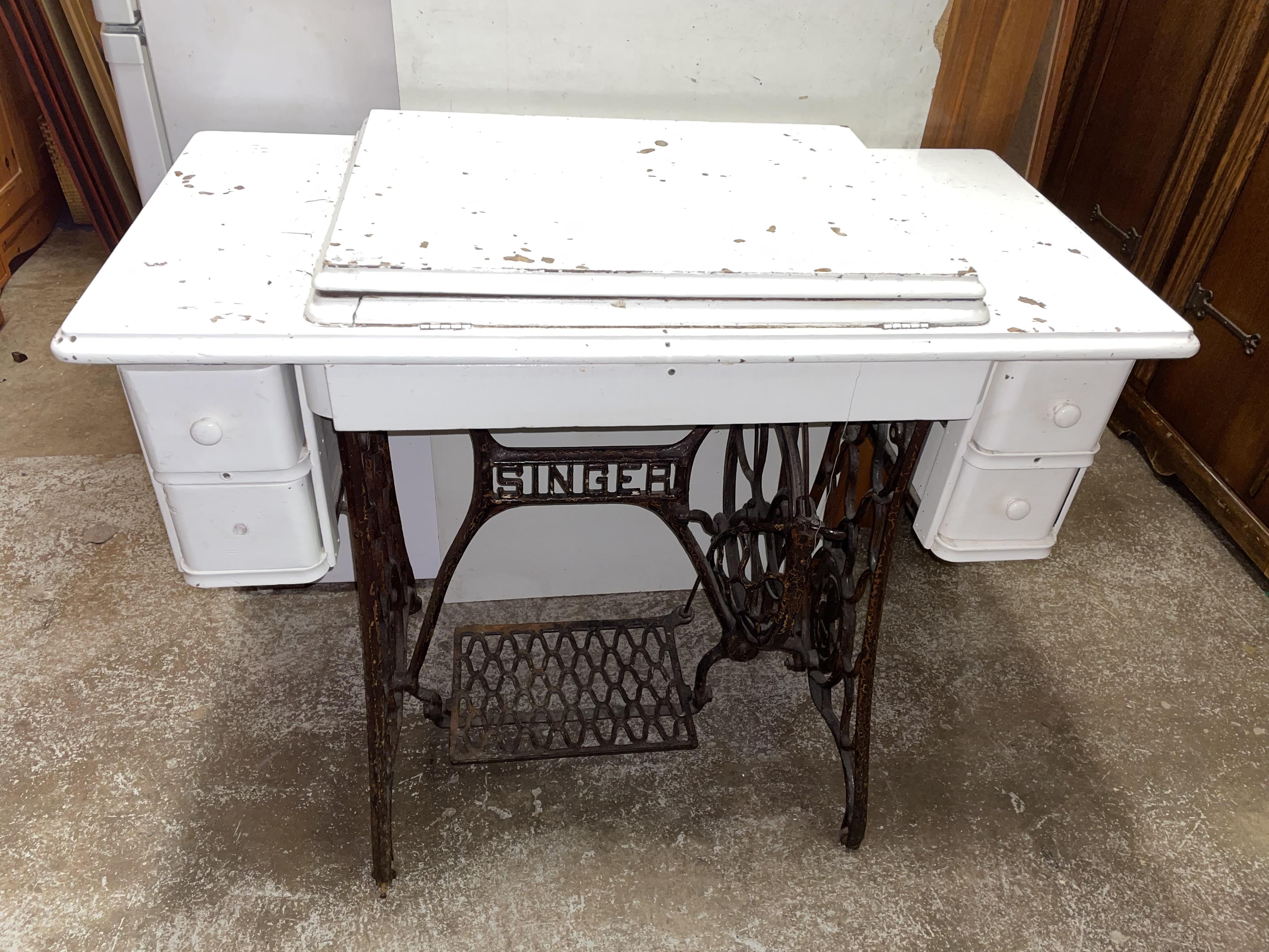 WHITE PAINTED SINGER TREADLE SEWING MACHINE