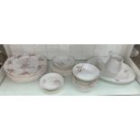 MONTFORD FLORAL PATTERNED TABLE SERVICE