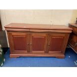 CONTEMPORARY CHERRY WOOD SIDEBOARD WITH CUSHION MOULDED DRAWERS ABOVE CUPBOARDS