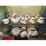 ROYAL ALBERT OLD COUNTRY ROSES BONE CHINA TEA SET, TEAPOT AND CAKES STAND, DINNER PLATES,