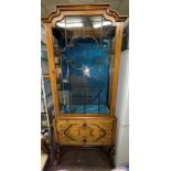 1920S WALNUT WILLIAM AND MARY STYLE ARCHED GLAZED CABINET GLASS A/F ON TURNED LEGS WITH BRAGANZA