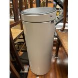 WHITE BRABANTIA PUSH TOP BIN