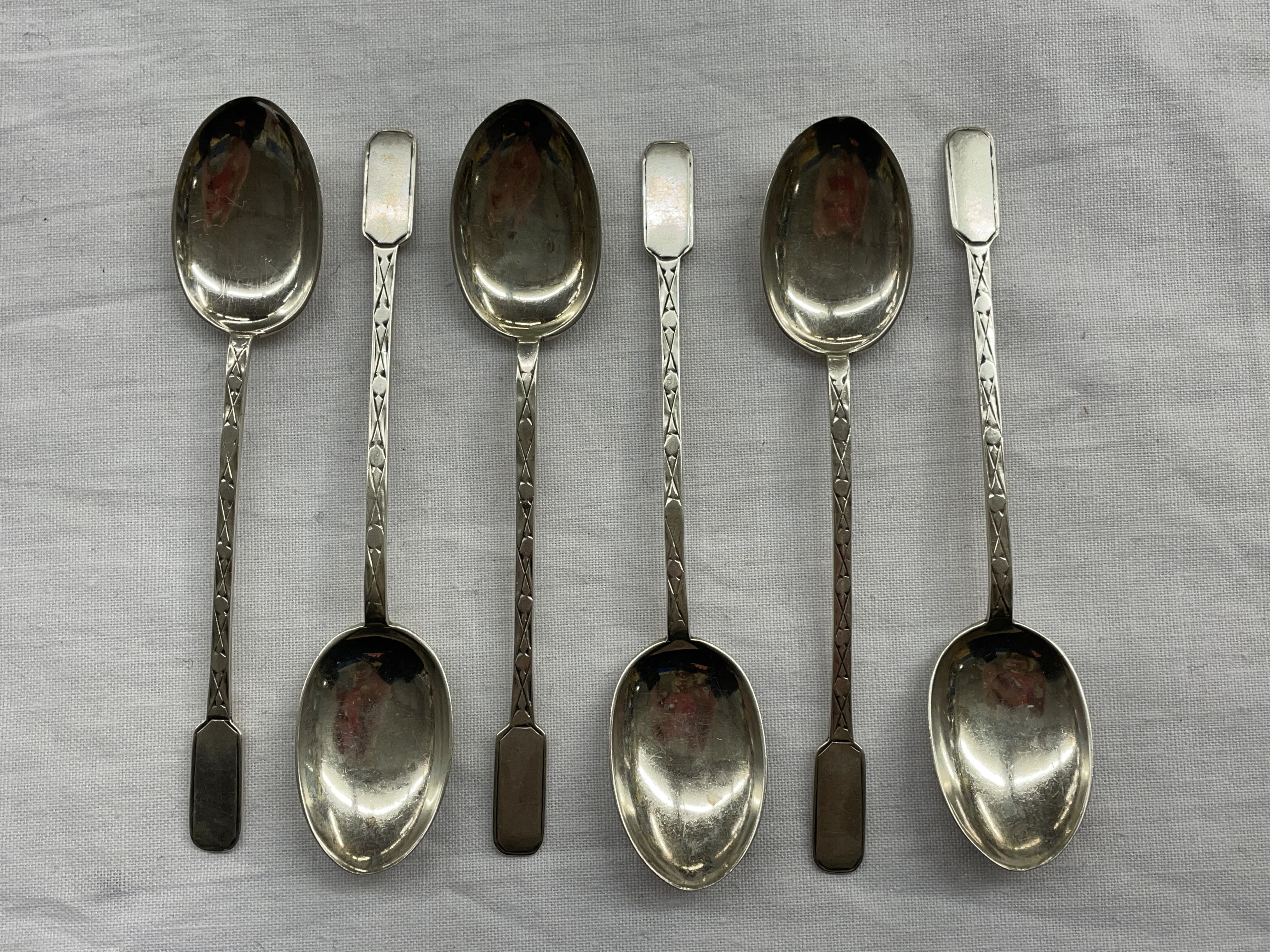 SET OF SIX SHEFFIELD SILVER TEA SPOONS - Image 2 of 5