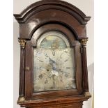 18TH CENTURY LONGCASE CLOCK WITH ARCHED SILVERED DIAL WITH ROMAN AND ARABIC NUMERALS AND CALENDAR