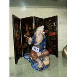 MINIATURE CHINESE STYLE FOUR FOLD DRESSING SCREEN AND A SEATED FISHERMAN FIGURE