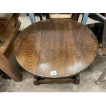 OAK CIRCULAR TABLE