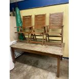 GOOD QUALITY TEAK RECTANGULAR GARDEN TABLE WITH SLATTED FOLDING CHAIRS AND LARGE PARASOL (TABLE