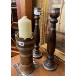 PAIR OF HARDWOOD CANDLE HOLDERS AND WOODEN CRENELLATED CANDLE HOLDER