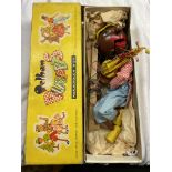 BOXED PELHAM PUPPET "MINSTREL" BANJO PLAYER